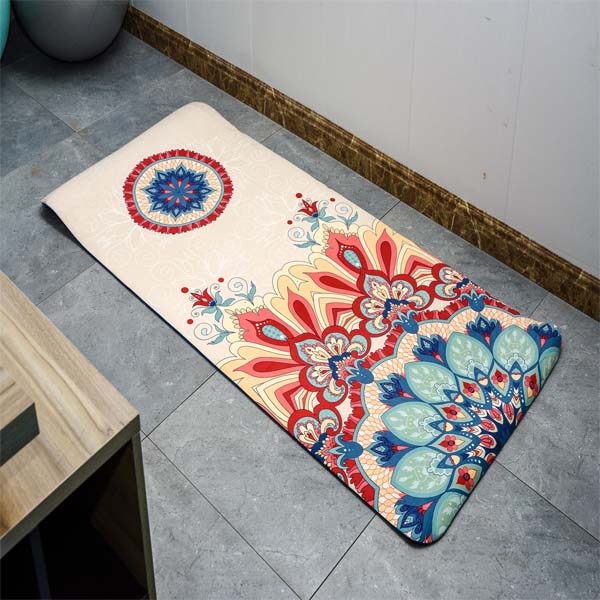 Proceso de impresión personalizada de tapete de yoga de gamuza
